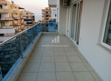 Обустроенная двухкомнатная квартира на высоком этаже, 70м² в центре Махмутлара в 350 м от моря ID-6328 фото-16