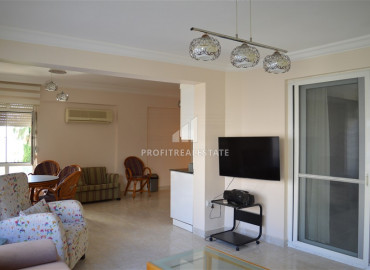One-bedroom apartment on the first coastline, Mahmutlar, Alanya, 70 m2 ID-6342 фото-7
