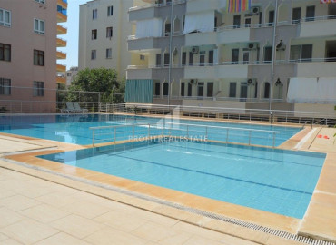 Inexpensive resale property: two bedroom apartment 400m from the sea with furniture and appliances in Mahmutlar ID-6346 фото-4}}