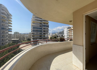 Apartment 2 + 1 of a good layout, with an area of 120 m², 100 m from the sea in Mahmutlar ID-6375 фото-13