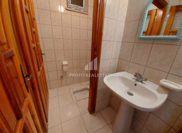 Inexpensive one bedroom apartment with a separate kitchen in the center of Alanya, 70 m2 ID-6376 фото-9