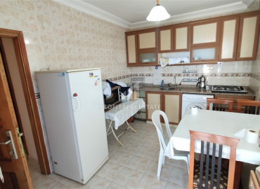 Inexpensive resale property: two-bedroom apartment with a separate kitchen 200m from the sea with furniture and appliances ID-6397 фото-12