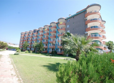 Недорогая трехкомнатная квартира всего в 150 метрах от пляжа, Демирташ, Аланья, 105 м2 ID-6409 фото-1