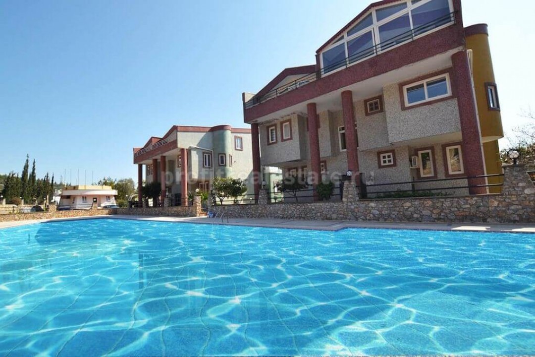 Дублекс с тремя спальнями и панорамным видом на море в центральном районе Алании, Турция ID-0431 фото-1