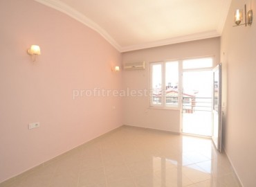 Duplex with three bedrooms and panoramic sea view in the central area of Alanya, Turkey ID-0431 фото-9