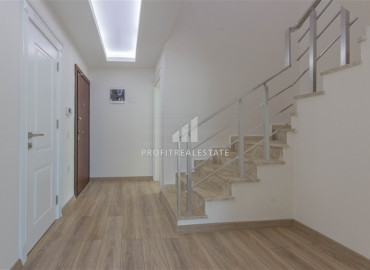 New duplex 3 + 1 250 from the sea in a residence with good facilities in Mahmutlar ID-6454 фото-26}}