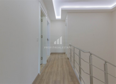 New duplex 3 + 1 250 from the sea in a residence with good facilities in Mahmutlar ID-6454 фото-31}}