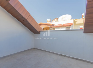 New duplex 3 + 1 250 from the sea in a residence with good facilities in Mahmutlar ID-6454 фото-41