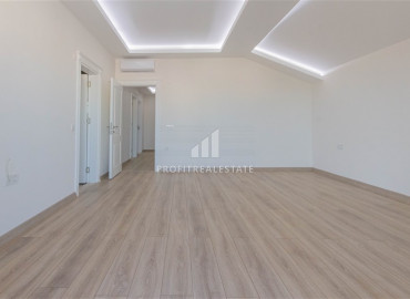 New duplex 3 + 1 250 from the sea in a residence with good facilities in Mahmutlar ID-6454 фото-44}}