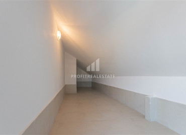 New duplex 3 + 1 250 from the sea in a residence with good facilities in Mahmutlar ID-6454 фото-49