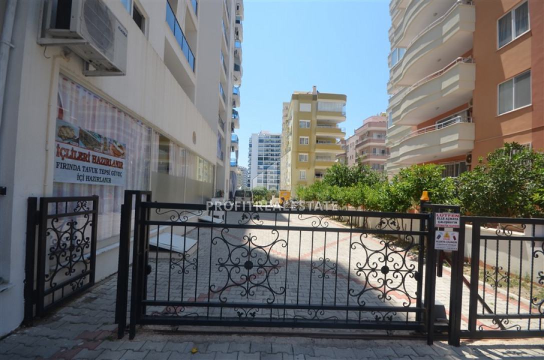 Two-bedroom apartment, with furniture and household appliances, 300 m from the sea in Alanya - Mahmutlar ID-6470 фото-2