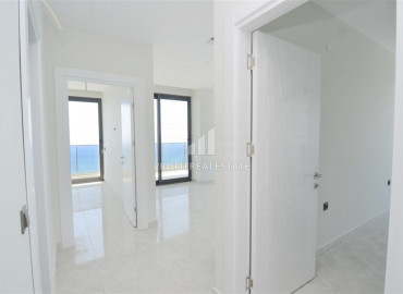 Two-bedroom apartment in a premium residence on the first line in Mahmutlar. ID-6493 фото-3}}