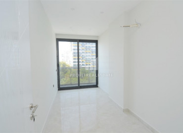 Two-bedroom apartment in a premium residence on the first line in Mahmutlar. ID-6493 фото-5