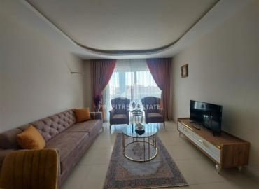 One-bedroom apartment, 68 m² with furniture and household appliances, 150m from the sea in Mahmutlar ID-6527 фото-2