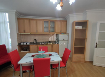 One-bedroom apartment with furniture and household appliances near Cleopatra beach at a great price. ID-6530 фото-4