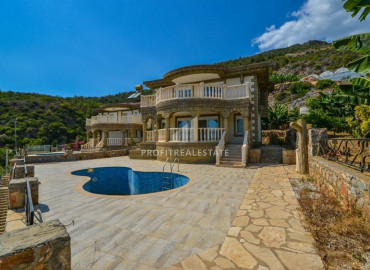 Detached villa 4 + 1, 230m² with a swimming pool and a land plot in the Cikcilli area of Alanya. ID-6531 фото-10