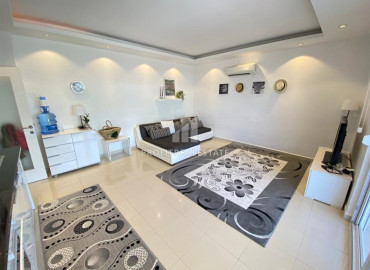 Cozy apartment 1 + 1, 80m², ready to move in 150m from the sea in Oba ID-6654 фото-3}}