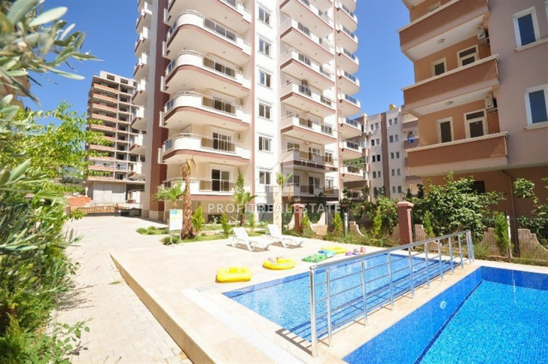 Apartment 1 + 1 with furniture and household appliances, 300m from the sea in Mahmutlar ID-6660 фото-2