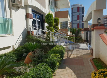 Spacious one-bedroom apartment, with mountain and sea views, in Mahmutlar, Alanya, 70 m2 ID-6734 фото-17