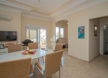 Cozy two-storey villa, with a pool and panoramic views, Alanya, center, 160 m2 ID-6781 фото-2