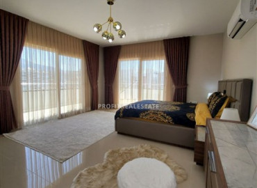 Spacious duplex apartment, 5 + 1 layout, ready to move in, in the center of Mahmutlar, Alanya, 280 m2 ID-6817 фото-10