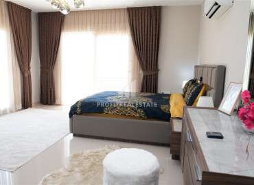 Spacious duplex apartment, 5 + 1 layout, ready to move in, in the center of Mahmutlar, Alanya, 280 m2 ID-6817 фото-12
