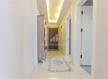 Large furnished 1 + 1 apartment in a residence with wide facilities in Mahmutlar ID-6825 фото-9