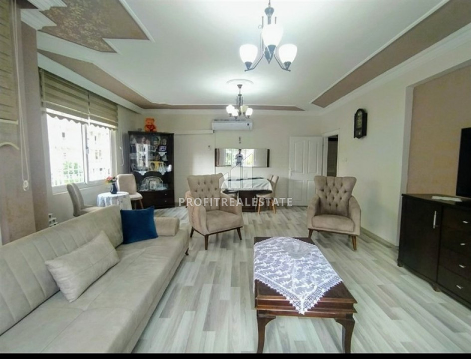 Large 3 + 1 apartment with separate kitchen and excellent location in Mezitli, Mersin ID-6848 фото-2
