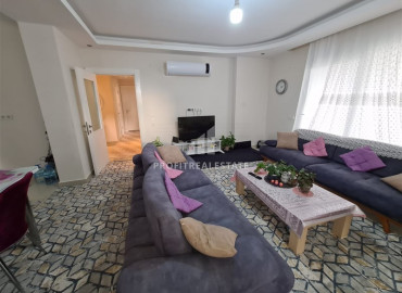 Spacious two-bedroom apartment, with furniture and appliances, in a well-kept residential residence Mahmutlar, Alanya, 125 m2 ID-6858 фото-4