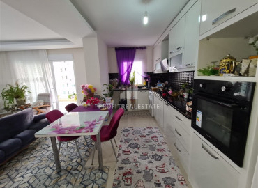Spacious two-bedroom apartment, with furniture and appliances, in a well-kept residential residence Mahmutlar, Alanya, 125 m2 ID-6858 фото-6
