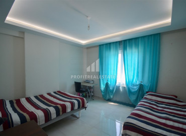 One-bedroom apartment in a residence with good facilities in Mahmutlar with furniture and household appliances. ID-6873 фото-9