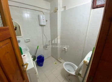 Inexpensive one-bedroom apartment, furnished, in the center of Mahmutlar, Alanya, 55 m2 ID-7072 фото-7