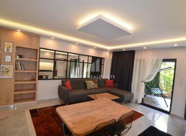 Inexpensive one-bedroom apartment, ready to move in, 100 meters from the sea, Alanya, center, 60 m2 ID-7079 фото-1