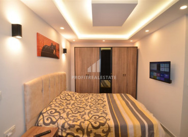 Inexpensive one-bedroom apartment, ready to move in, 100 meters from the sea, Alanya, center, 60 m2 ID-7079 фото-8