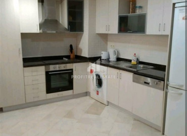 One-bedroom apartment with furniture and appliances, in a prestigious residence in Mahmutlar, Alanya, 65 m2 ID-7080 фото-5