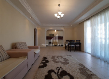 Furnished apartment 2 + 1 with a good location 400m from the sea in Mahmutlar ID-7134 фото-3