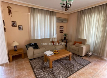 Inexpensive apartment with two bedrooms 350m from the sea, in an excellent location in Mahmutlar ID-7187 фото-2