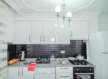 Inexpensive two-bedroom apartment 350m from the sea with furniture and household appliances in Mahmutlar ID-7199 фото-9