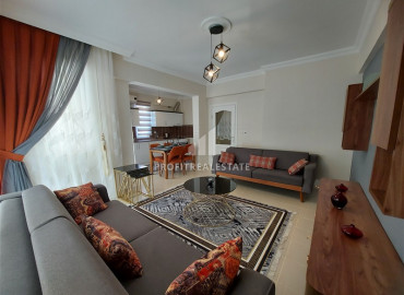 Furnished apartment 2 + 1 on the central street of Mahmutlar, 100m from the sea ID-7211 фото-8