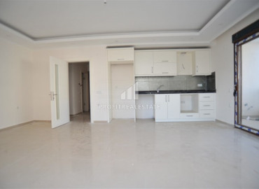 New apartment with two bedrooms in a residence with a swimming pool 200m from the sea in the Kestel area ID-7212 фото-11