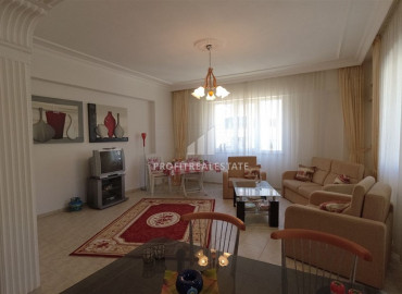 Четырехкомнатная квартира, с мебелью, всего в 50 метрах от моря, Махмутлар, Аланья, 130 м2 ID-7241 фото-1