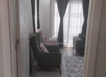 Furnished two-bedroom apartment in the popular Tece area, Mersin ID-7283 фото-3