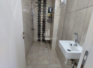 Furnished two-bedroom apartment in the popular Tece area, Mersin ID-7283 фото-15