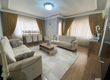 Large apartment with a separate kitchen and three balconies 150 meters from the sea in Davultepe, Mezitli ID-7333 фото-2