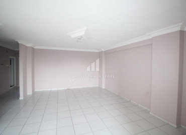 Spacious two-bedroom apartment in a residence with a swimming pool 100m from the sea in Mersin - Mezitli ID-7408 фото-3