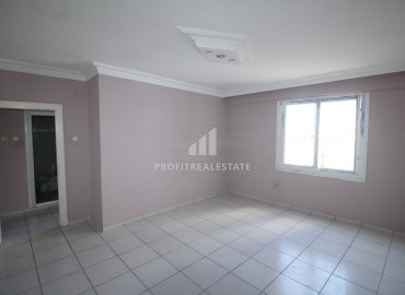 Spacious two-bedroom apartment in a residence with a swimming pool 100m from the sea in Mersin - Mezitli ID-7408 фото-16