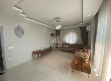 Furnished two-bedroom apartment on the central street of Mahmutlar, 400m from the sea ID-7411 фото-2}}