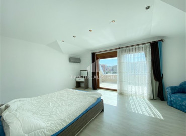 Duplex apartment with three bedrooms and furniture, 100 meters from the center of Oba, Alanya, 150 m2 ID-7449 фото-8