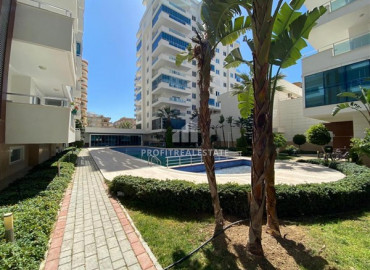 Apartment with a separate kitchen, layout 2 + 1, 200 meters from the center of Mahmutlar, Alanya, 155 m2 ID-7495 фото-31