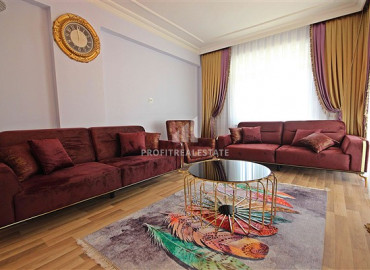 Spacious two bedroom apartment with a rich interior and a separate kitchen, Mahmutlar, Alanya, 130 m2 ID-7503 фото-4